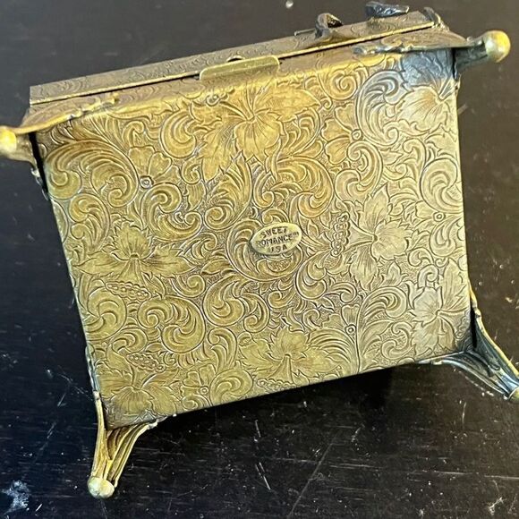 Sweet Romance USA vintage trinket box - Picture 8 of 9